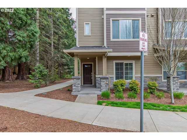 MLS: 22252285 Condo For Sale