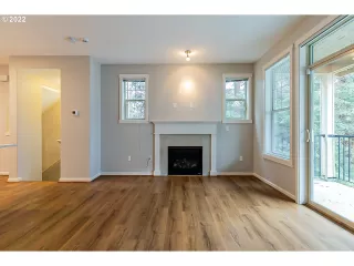 Photo #2: 22252285 Listing 