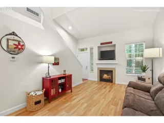 Photo #4: 22253051 Listing