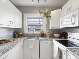 Photo #1: 22253205 Listing