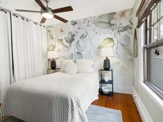 Photo #6: 22253205 Listing