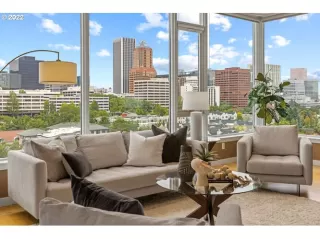 Photo #6: 22253241 Listing