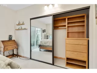 Photo #5: 22254220 Listing