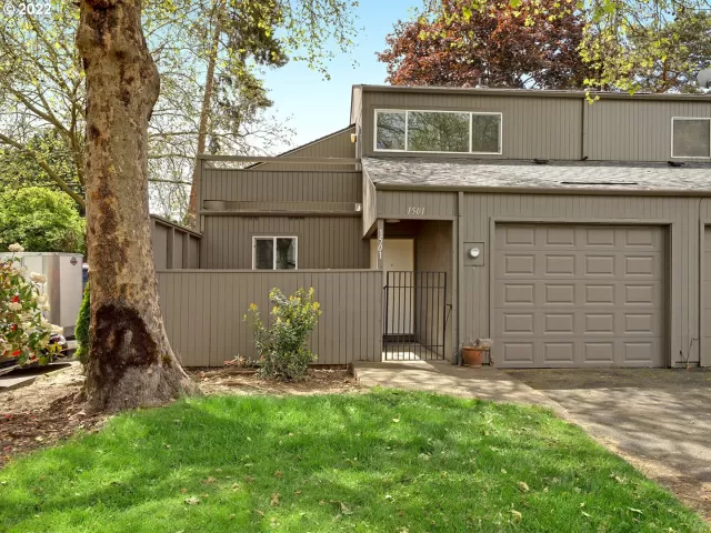 MLS: 22254410 Condo For Sale