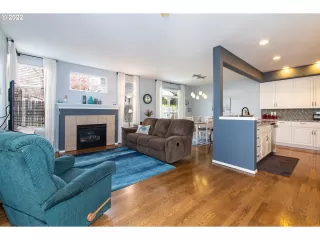 Photo #5: 22254641 Listing