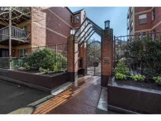 Photo #2: 22254745 Listing 