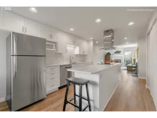 Photo #1: 22255373 Listing