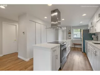 Photo #3: 22255373 Listing