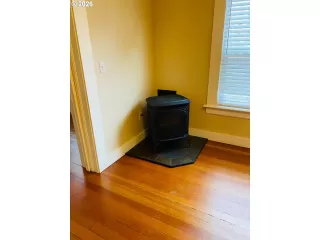 Photo #2: 222555650 Listing