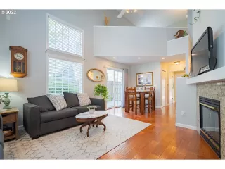 Photo #2: 22255588 Listing