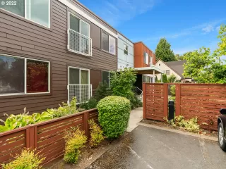 Photo #1: 22255932 Listing