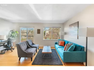 Photo #5: 22255932 Listing