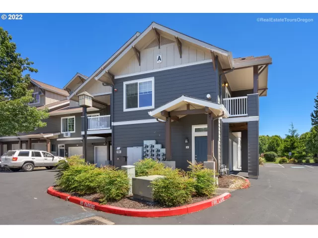 MLS: 22256529 Condo For Sale