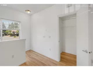 Photo #5: 22256529 Listing 