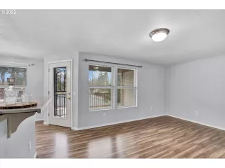 Photo #5: 22256696 Listing 