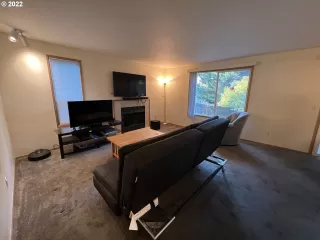 Photo #5: 22256978 Listing