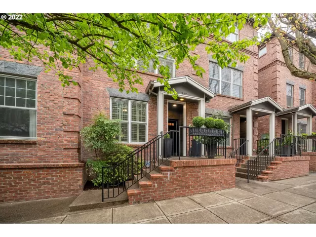 MLS: 22257094 Condo For Sale