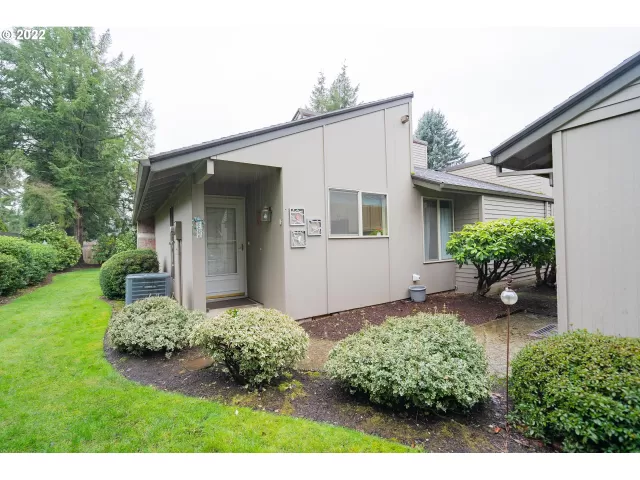 MLS: 22257841 Condo For Sale