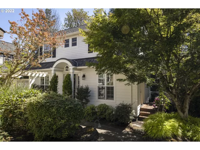 MLS: 22258366 Condo For Sale