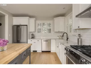 Photo #2: 22258366 Listing