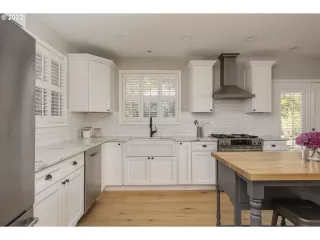 Photo #4: 22258366 Listing