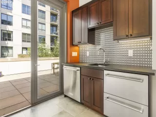 Photo #6: 22258820 Listing 