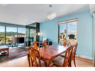 Photo #2: 22259000 Listing