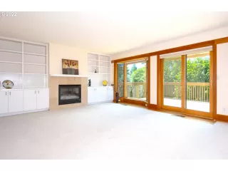 Photo #4: 22259361 Listing