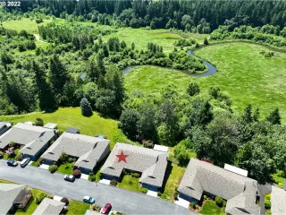 Photo #6: 22259361 Listing