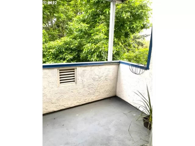 MLS: 22260487 Condo For Sale