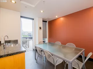 Photo #4: 22260834 Listing