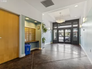 Photo #2: 22261332 Listing