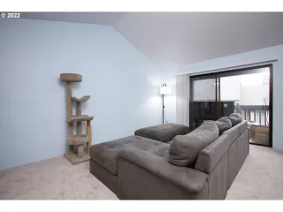 Photo #5: 22261796 Listing 