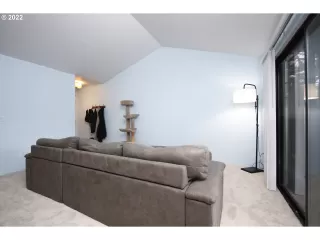 Photo #6: 22261796 Listing 