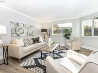 Photo #5: 22261948 Listing