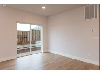 Photo #4: 22262536 Listing 