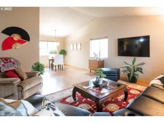 Photo #4: 22263849 Listing