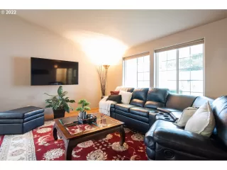 Photo #5: 22263849 Listing