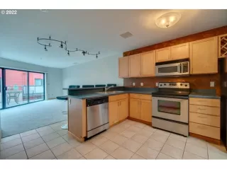 Photo #2: 22264305 Listing