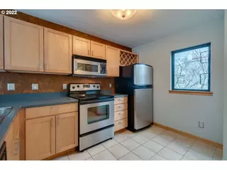 Photo #3: 22264305 Listing