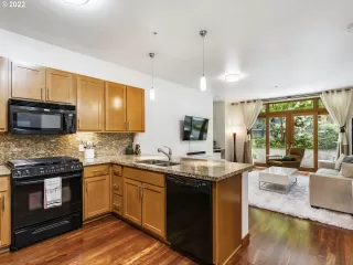 Photo #1: 22264857 Listing