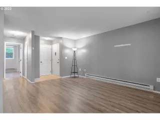 Photo #3: 22265000 Listing 