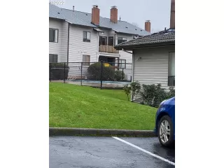 Photo #5: 22265209 Listing