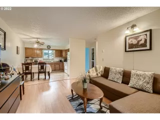 Photo #5: 22265314 Listing 