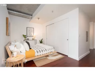 Photo #6: 22265514 Listing