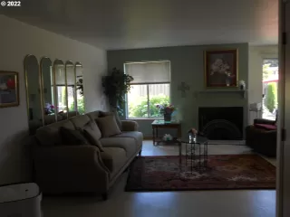 Photo #5: 22265777 Listing