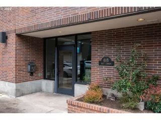 Photo #1: 22265823 Listing