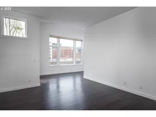 Photo #3: 22265823 Listing