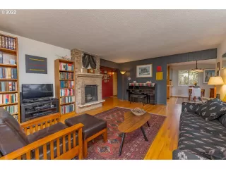 Photo #4: 22265851 Listing