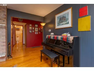 Photo #5: 22265851 Listing